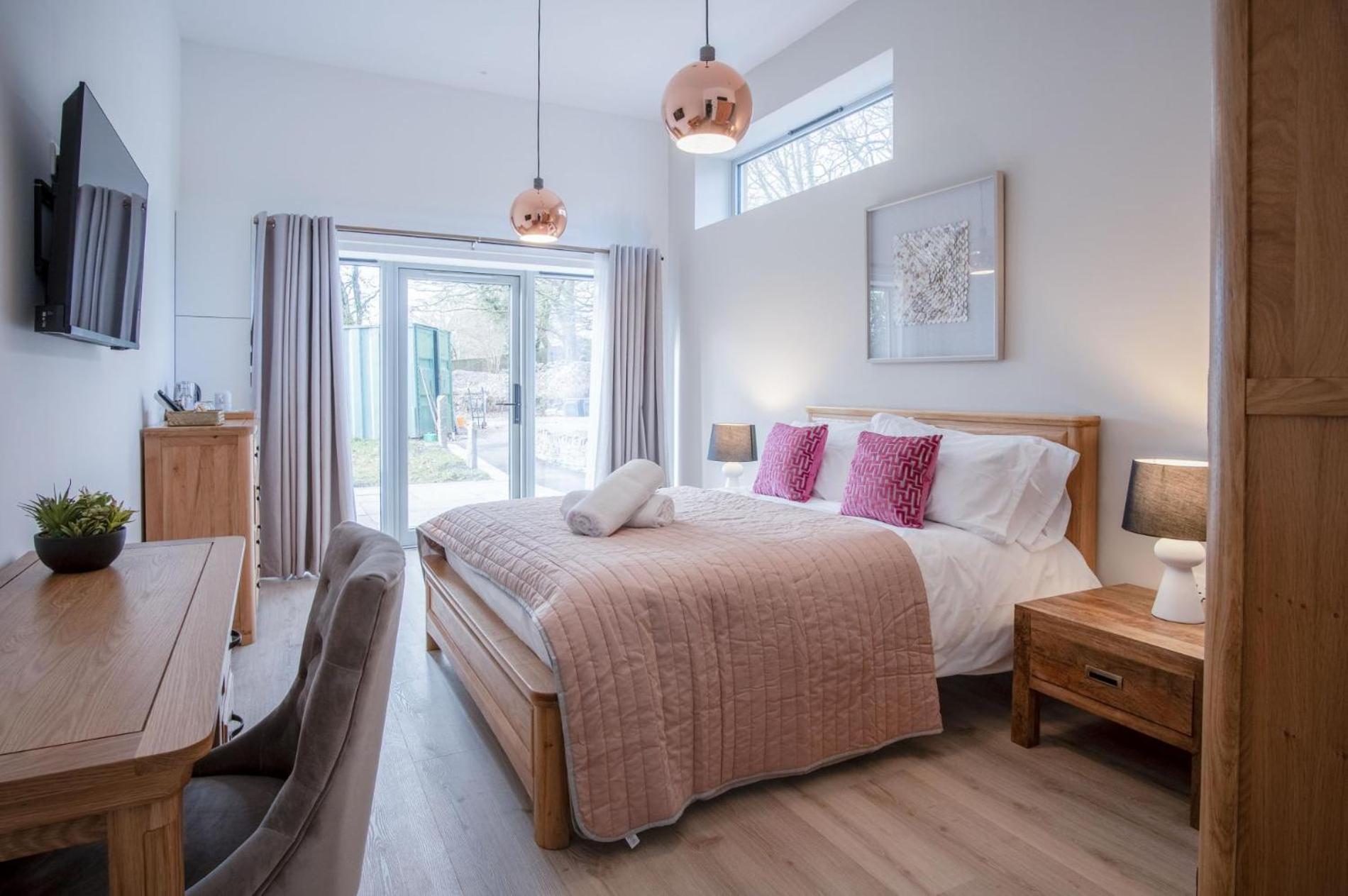 Suite 12 - Sleeping Giant Hotel - Pen Y Cae Inn 布雷肯 外观 照片